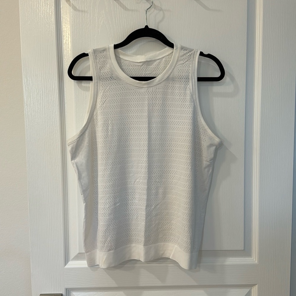 Lululemon tank top